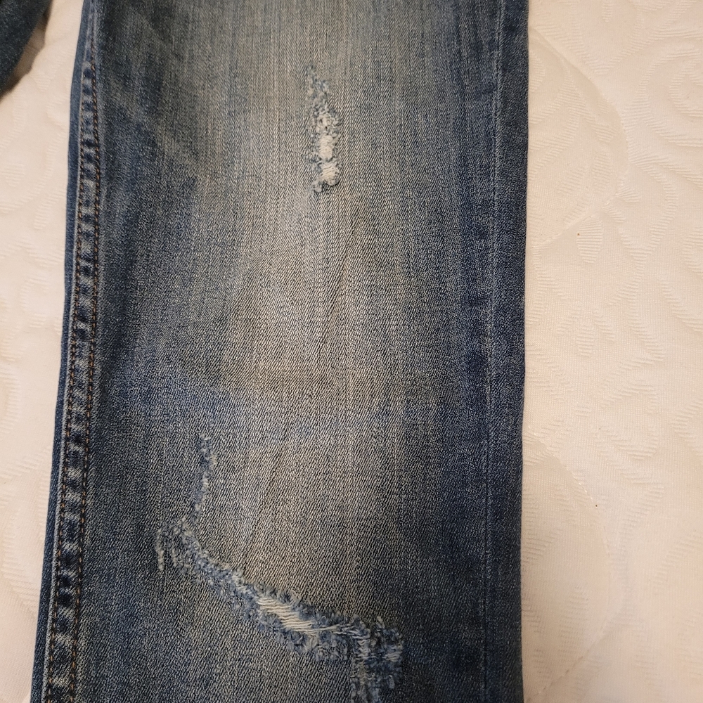 Vigoss Jagger Mid rise distressed skinny blue jeans. Size 30. - Picture 8 of 11